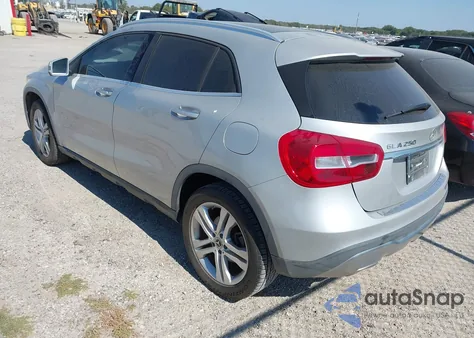 2018 Mercedes-Benz Gla 250 z USA, uszkodzony, nr VIN WDCTG4EB4JJ398359